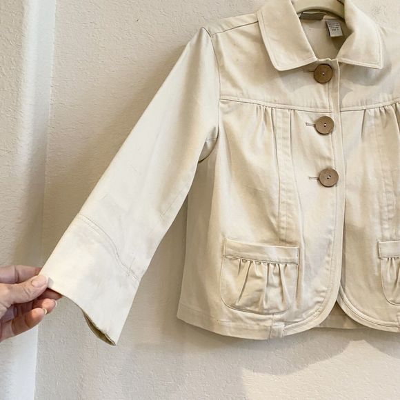 CHICO'S Beige Denim Three Button Up Crop Jacket Women Chico's Size 0 Small - Picture 8 of 11